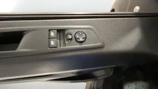 PEUGEOT Traveller usata, con Sedile posteriore sdoppiato