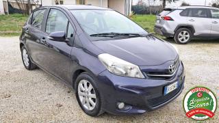 TOYOTA Yaris usata, con Controllo automatico clima