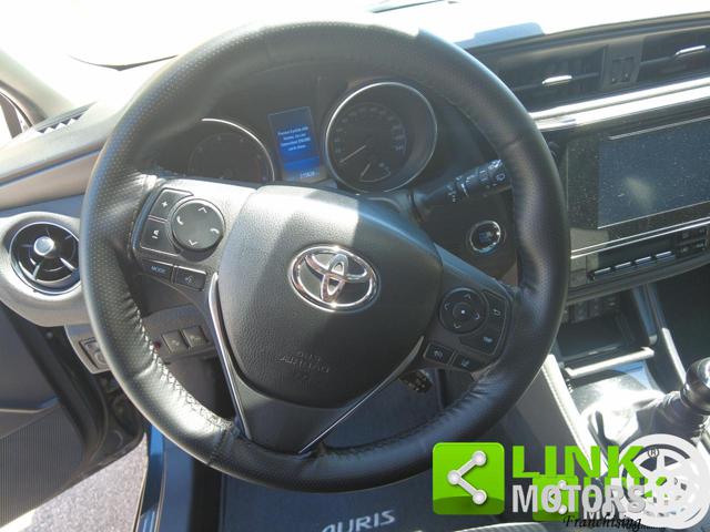TOYOTA Auris usata 10
