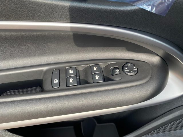 JEEP Avenger usata, con Controllo automatico clima