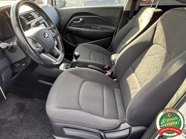 KIA Rio usata, con Autoradio