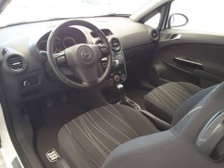 OPEL Corsa usata, con Autoradio