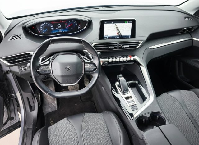 PEUGEOT 3008 usata, con Boardcomputer