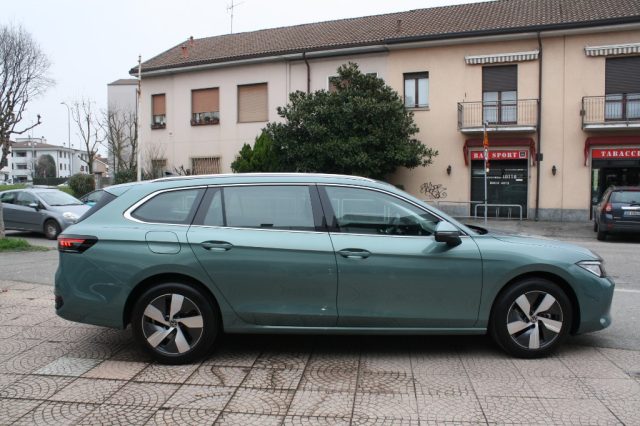 VOLKSWAGEN Passat Variant usata, con Cerchi in lega