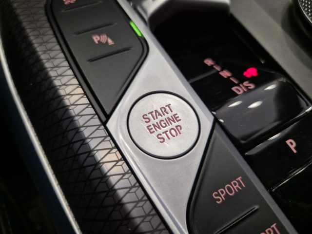 BMW 318 usata, con Isofix