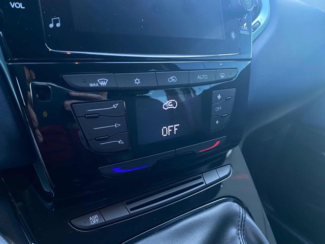 LANCIA Ypsilon usata, con Controllo automatico clima
