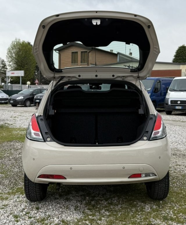 LANCIA Ypsilon usata, con Servosterzo