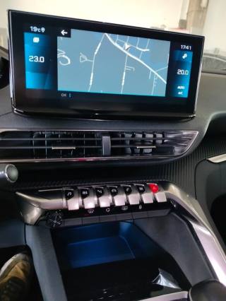 PEUGEOT 3008 usata 26