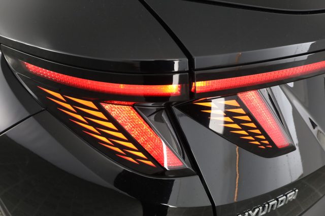 HYUNDAI Tucson usata 9