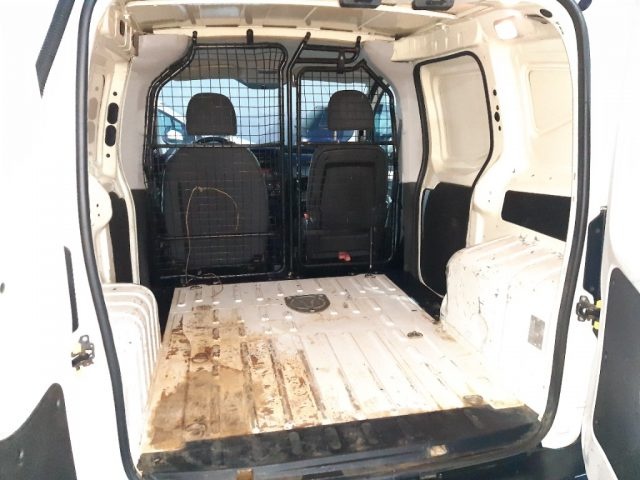 PEUGEOT Bipper usata 12