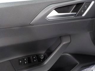 VOLKSWAGEN Taigo usata, con Controllo automatico clima