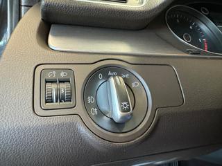 VOLKSWAGEN Passat usata 18