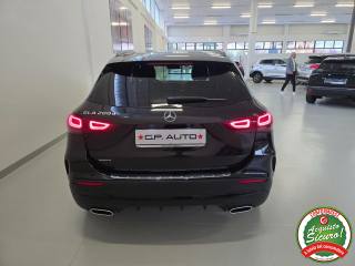 MERCEDES-BENZ GLA 200 usata, con Alzacristalli elettrici