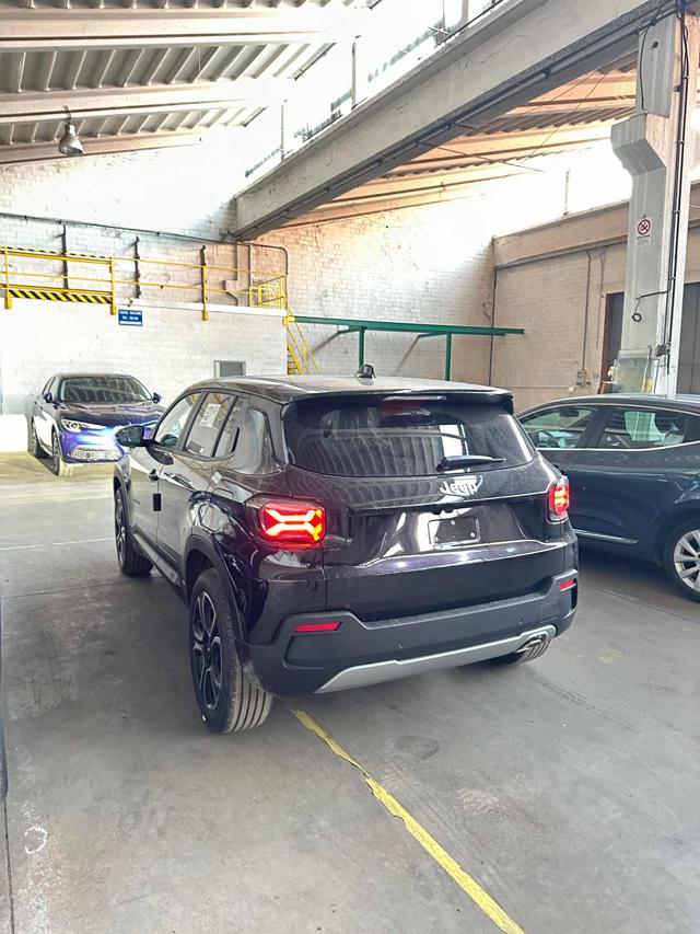 JEEP Avenger usata, con USB