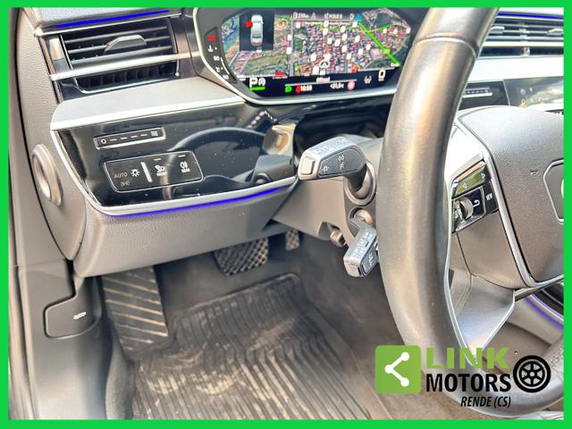 AUDI A8 usata, con USB