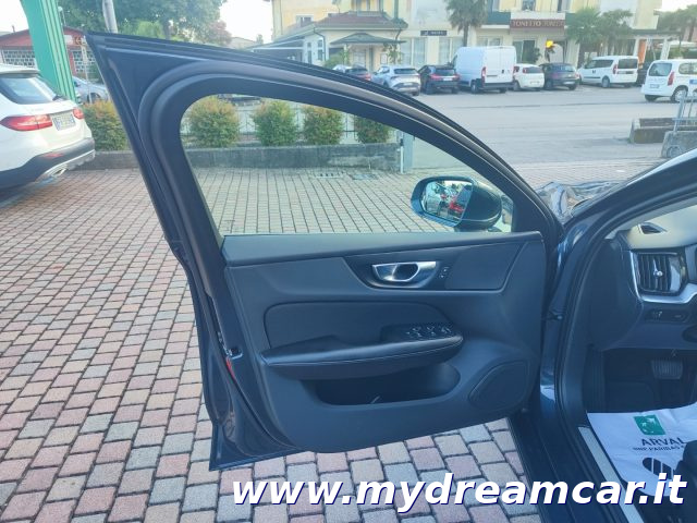 VOLVO V60 usata 30