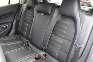 MERCEDES-BENZ GLA 200 usata, con Filtro antiparticolato