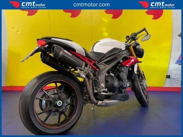 TRIUMPH Speed Triple 1050 usata 3