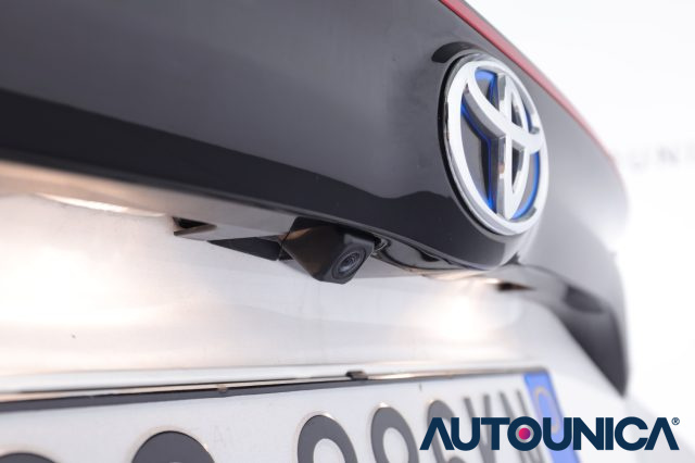 TOYOTA Yaris usata, con Telecamera per parcheggio assistito