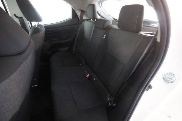 TOYOTA Yaris usata 3