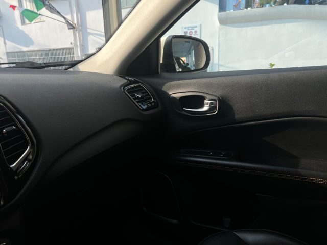 JEEP Compass usata, con Luci diurne