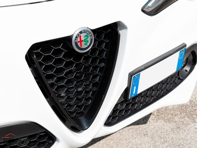 ALFA ROMEO Stelvio usata, con Portellone posteriore elettrico