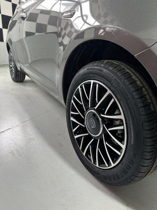 LANCIA Ypsilon usata, con Specchietti laterali elettrici