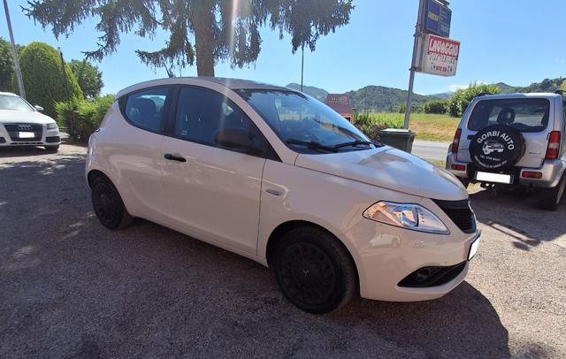 LANCIA Ypsilon usata, con Airbag