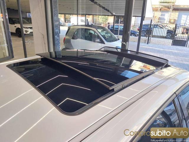 BMW 216 usata, con Sedile posteriore sdoppiato