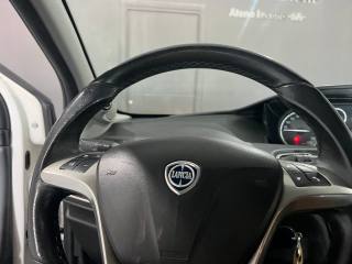 LANCIA Ypsilon usata, con Autoradio