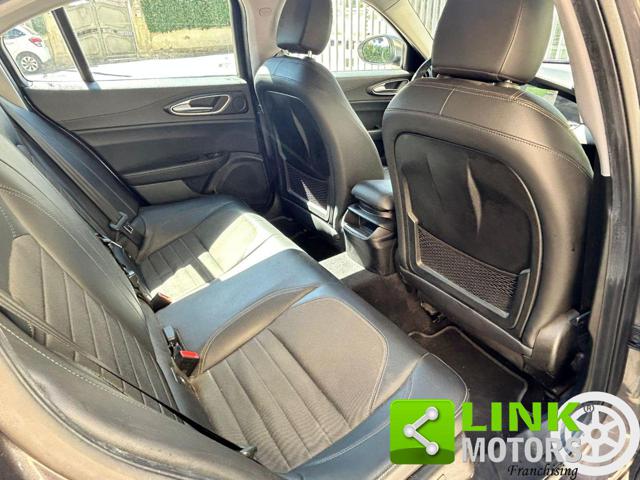 ALFA ROMEO Giulia usata, con Autoradio