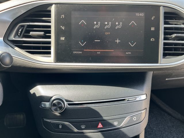 PEUGEOT 308 usata, con Sistema di navigazione