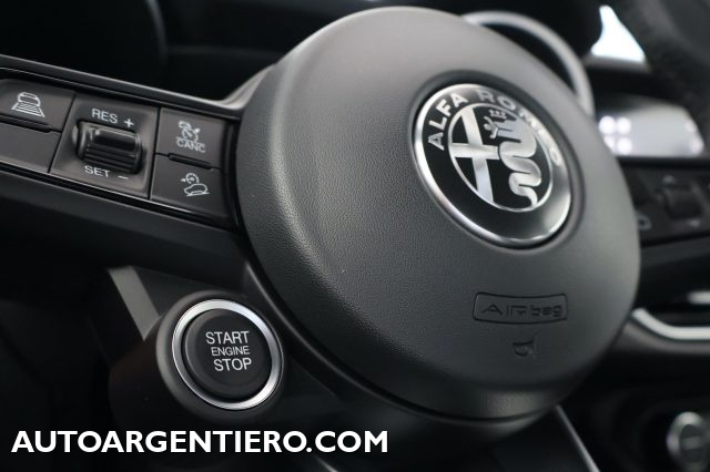 ALFA ROMEO Stelvio usata, con Autoradio digitale