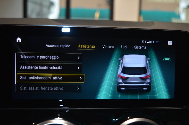 MERCEDES-BENZ GLA 200 usata, con Volante in pelle