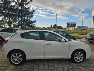 ALFA ROMEO Giulietta usata, con Autoradio