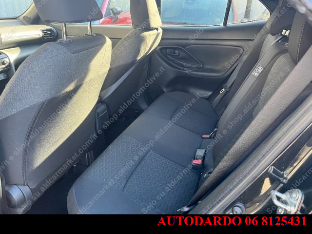 TOYOTA Yaris Cross usata, con Autoradio