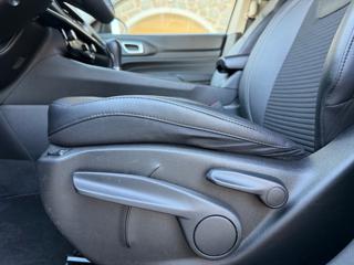 JEEP Compass usata, con Autoradio digitale