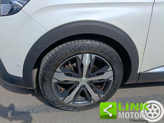 PEUGEOT 5008 usata, con Bracciolo