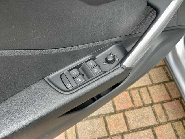 AUDI Q2 usata, con Volante multifunzione
