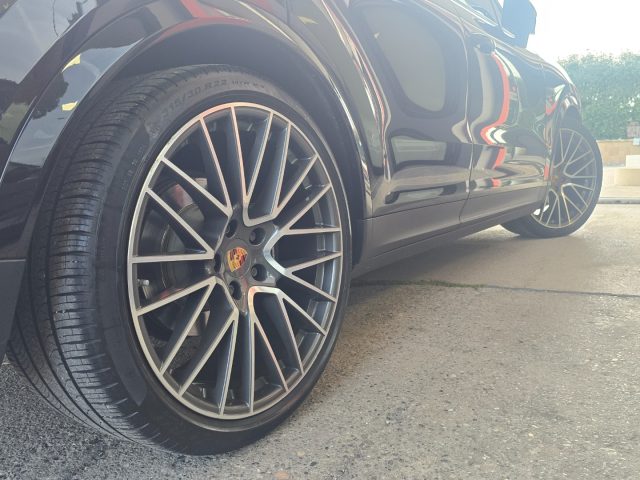 PORSCHE Cayenne usata, con Sistema lavafari