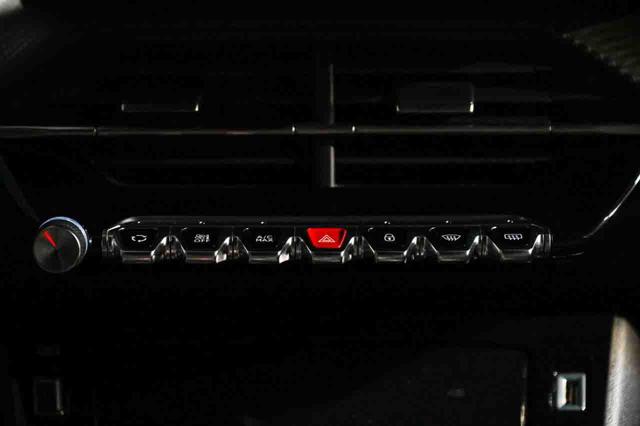 PEUGEOT 2008 usata, con Park Distance Control