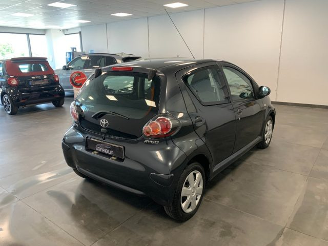 TOYOTA Aygo usata, con Autoradio