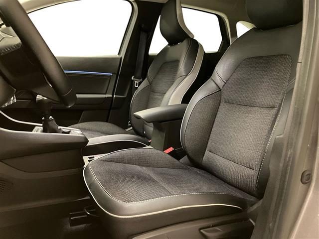 RENAULT Captur usata 9