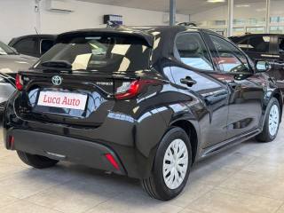 TOYOTA Yaris usata, con Autoradio