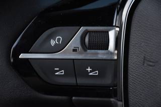 PEUGEOT 208 usata, con USB