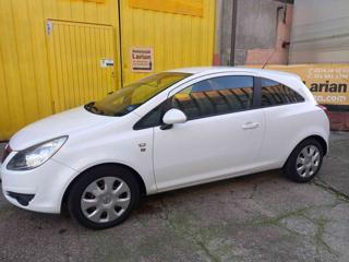 OPEL Corsa usata, con Airbag