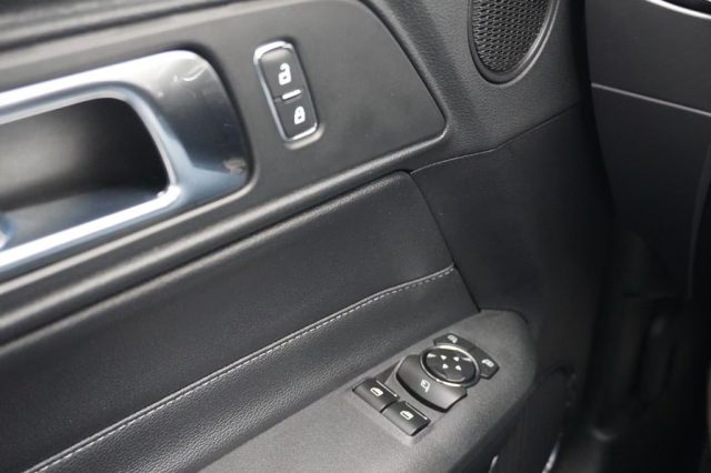 FORD Mustang usata, con Vetri oscurati