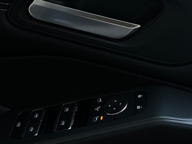 NISSAN Qashqai usata, con Luci diurne LED