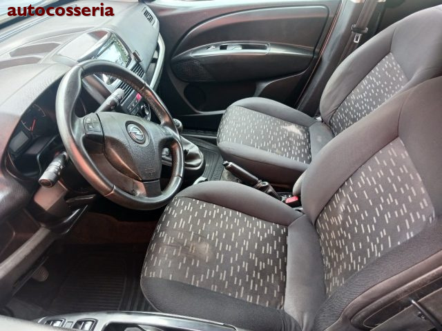 FIAT Doblo usata, con Airbag laterali
