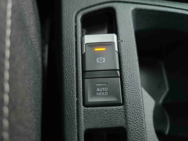 VOLKSWAGEN T-Roc usata, con Sensori di parcheggio posteriori